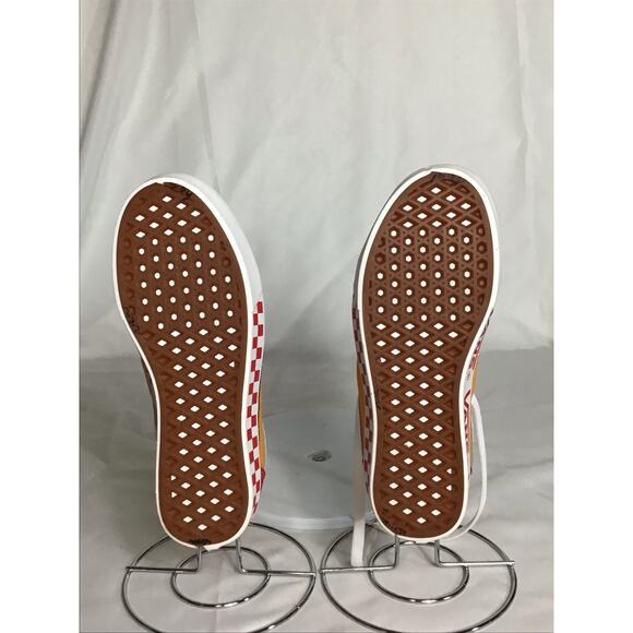 Vans Women Sneakers Sz.6.5 Red/Orange/ White. NWOT ComfyCush ol’ Skool mix tape - Picture 2 of 9